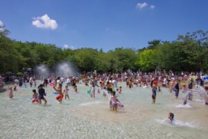 アンデルセン公園『にじの池』で水遊び！お出かけ前に仕込む『プロペト』『サンホワイト』の肌荒れバリア