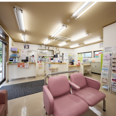 健栄 鏑木薬局 店内