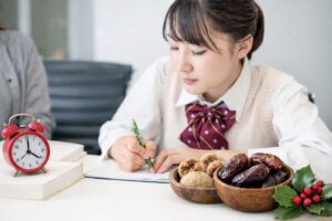 【受験生応援】勉強の合間におすすめのおやつ・夜食ドライフルーツ（いちじく・デーツ）