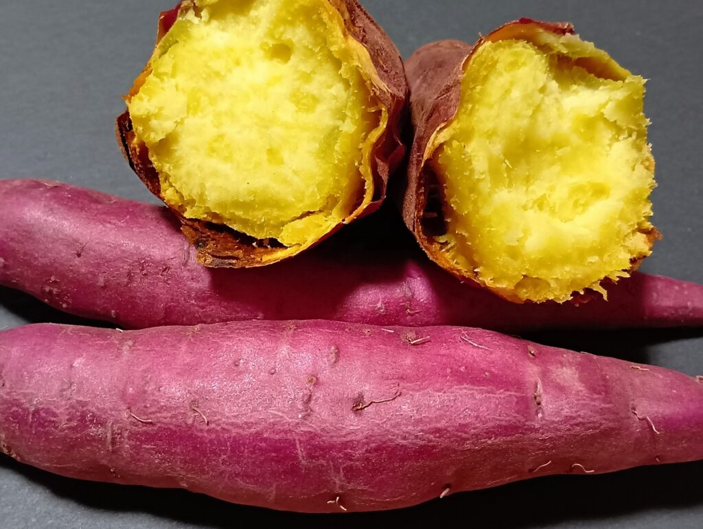 暑い時期には「冷やし焼き芋」も
