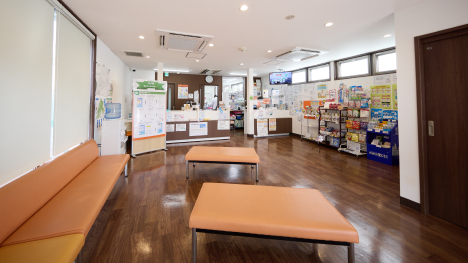 バリアフリーの店内。ゆったり座れる店内ではイベントなども開かれます。