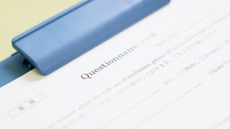 問診票、お薬の説明書は複数の言語で用意。受付で確認ください。