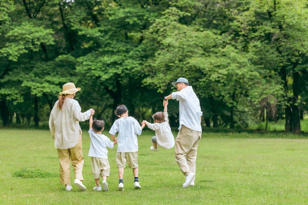 ママ必見!自然が多い公園を散策するときの注意点