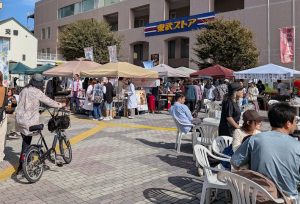 「お薬以外もお気軽に」地域と交流！第3回「ワイがや通りマルシェ」に出店！