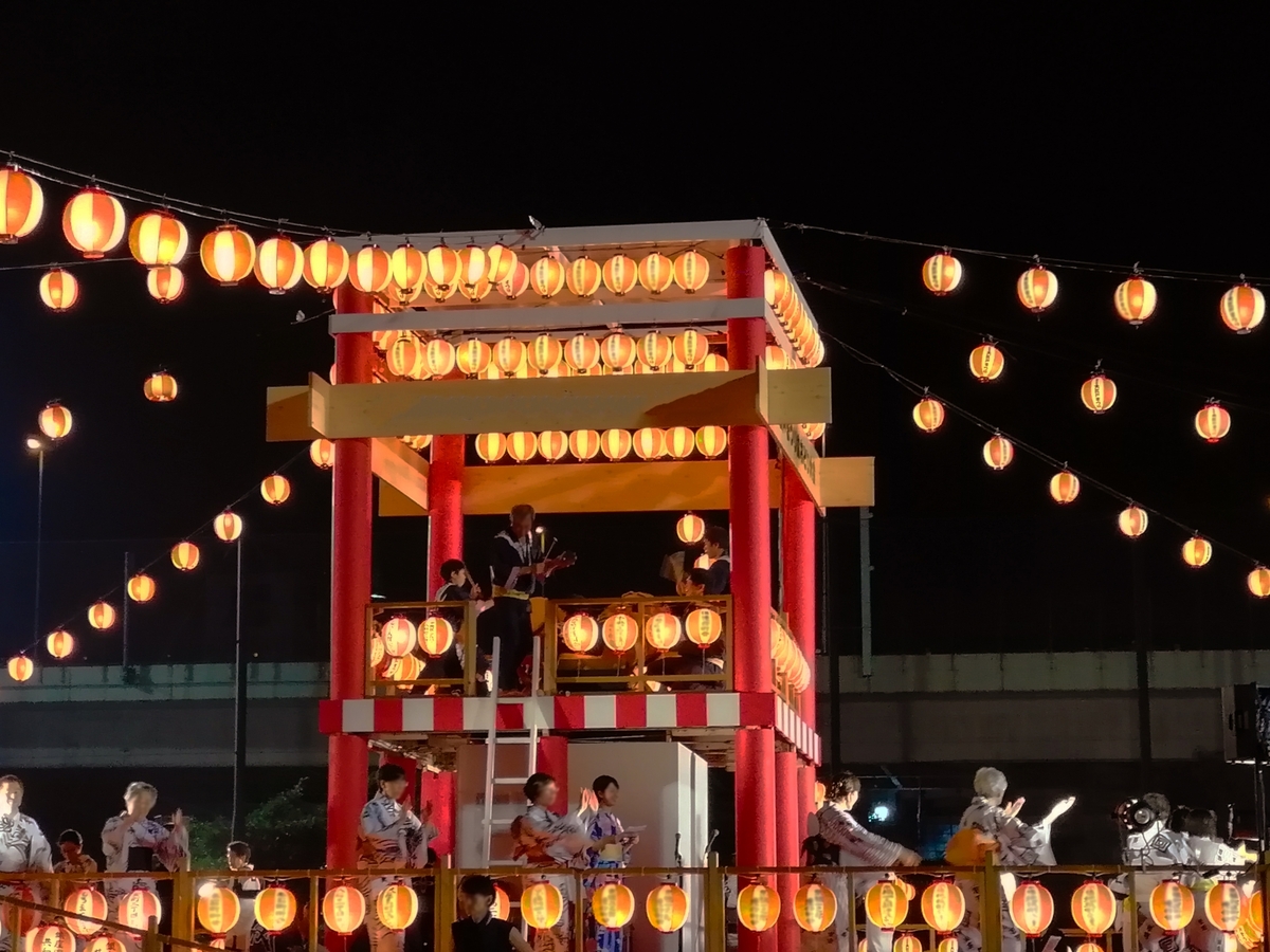 美しの森なつまつりの盆踊り。薬剤師が解説する踊りの輪に入るべき3つの医学的理由