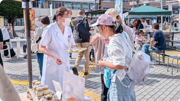 地域商店街のマルシェに参加