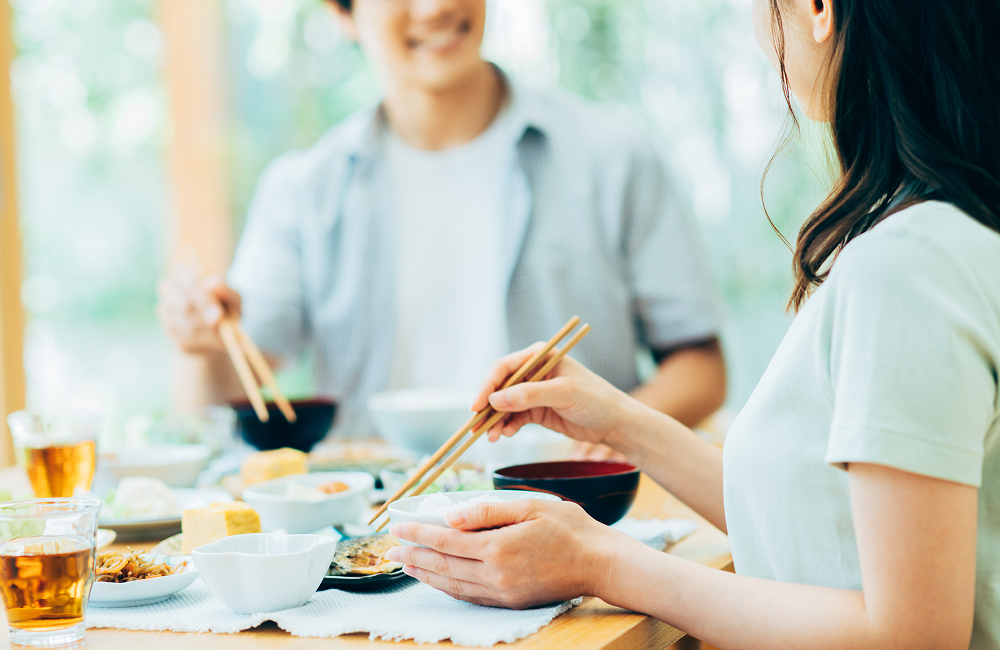 暑さ対策に役立つ食べ物や栄養素